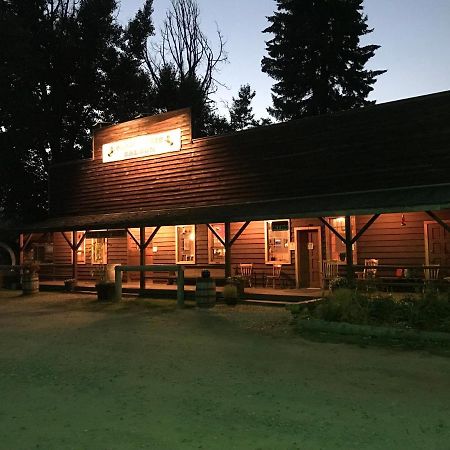 Wells Gray Guest Ranch Hotel Clearwater Exterior photo