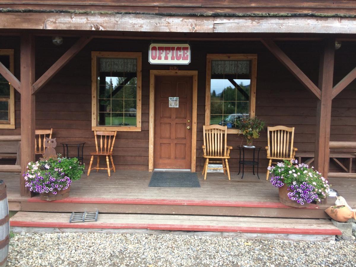 Wells Gray Guest Ranch Hotel Clearwater Exterior photo