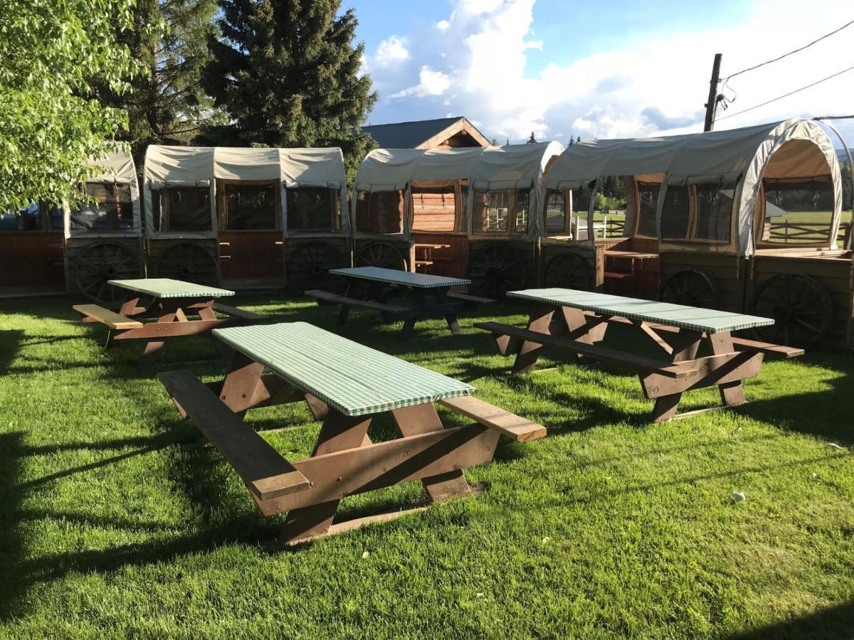 Wells Gray Guest Ranch Hotel Clearwater Exterior photo