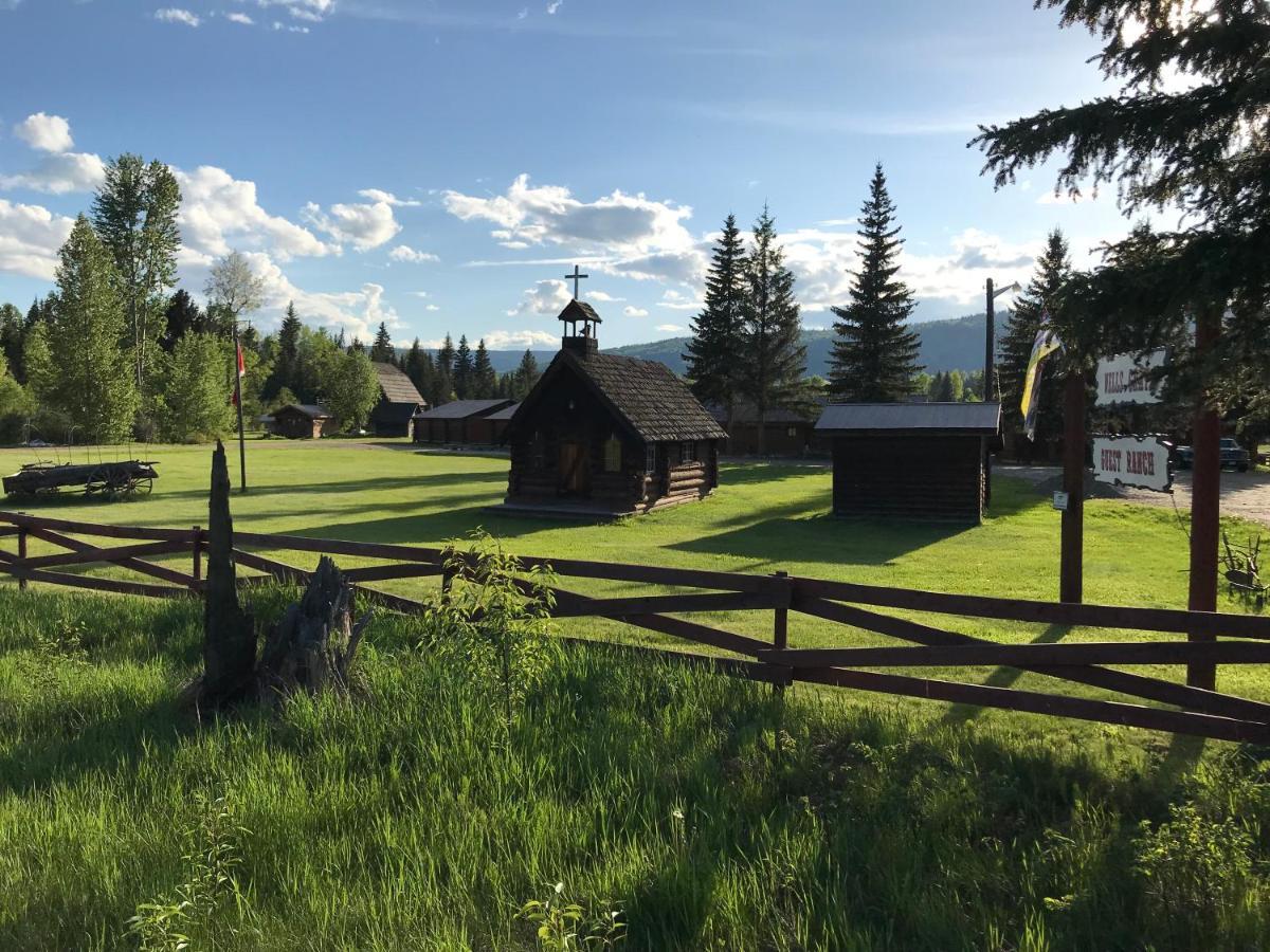 Wells Gray Guest Ranch Hotel Clearwater Exterior photo