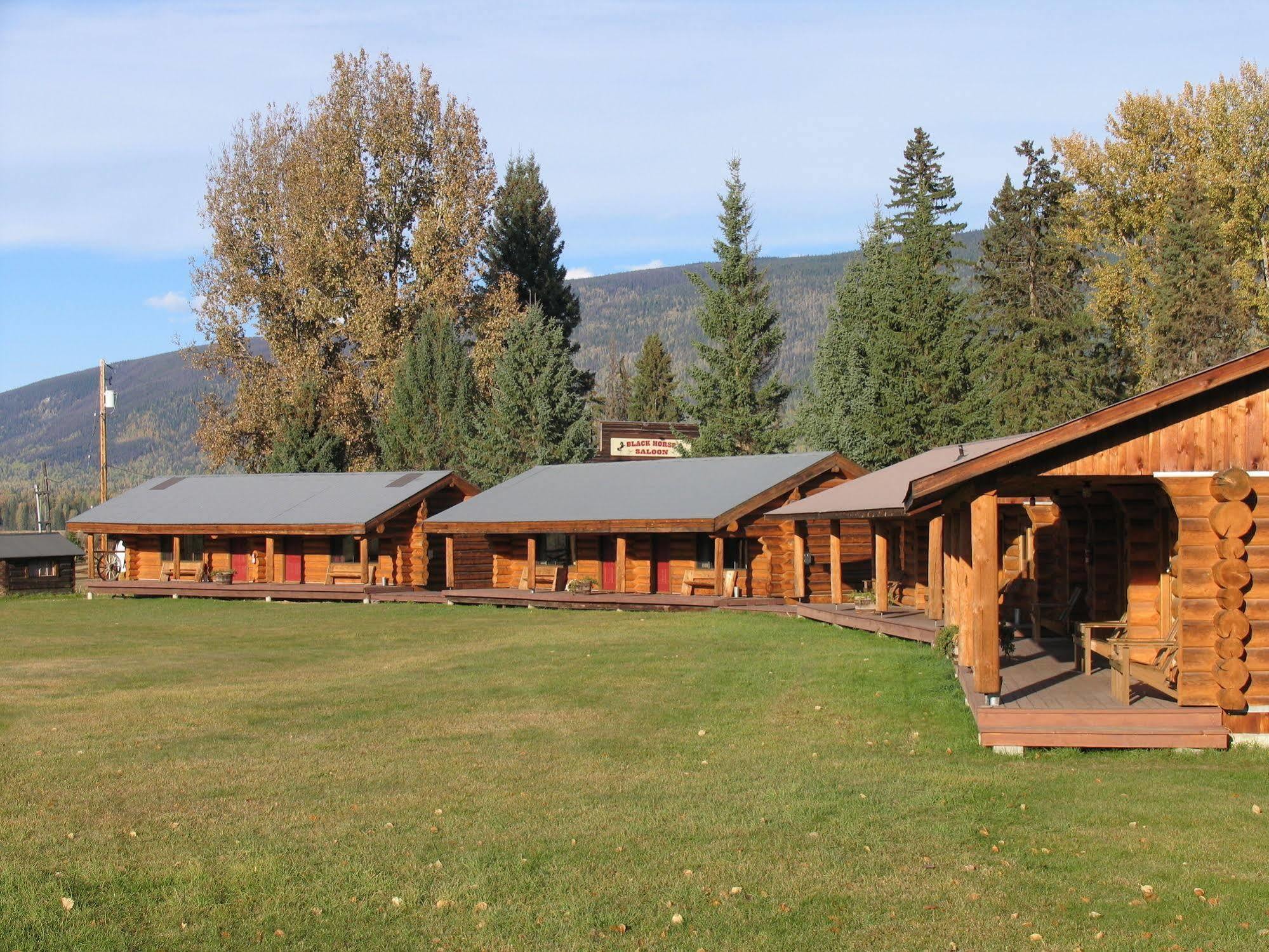 Wells Gray Guest Ranch Hotel Clearwater Exterior photo