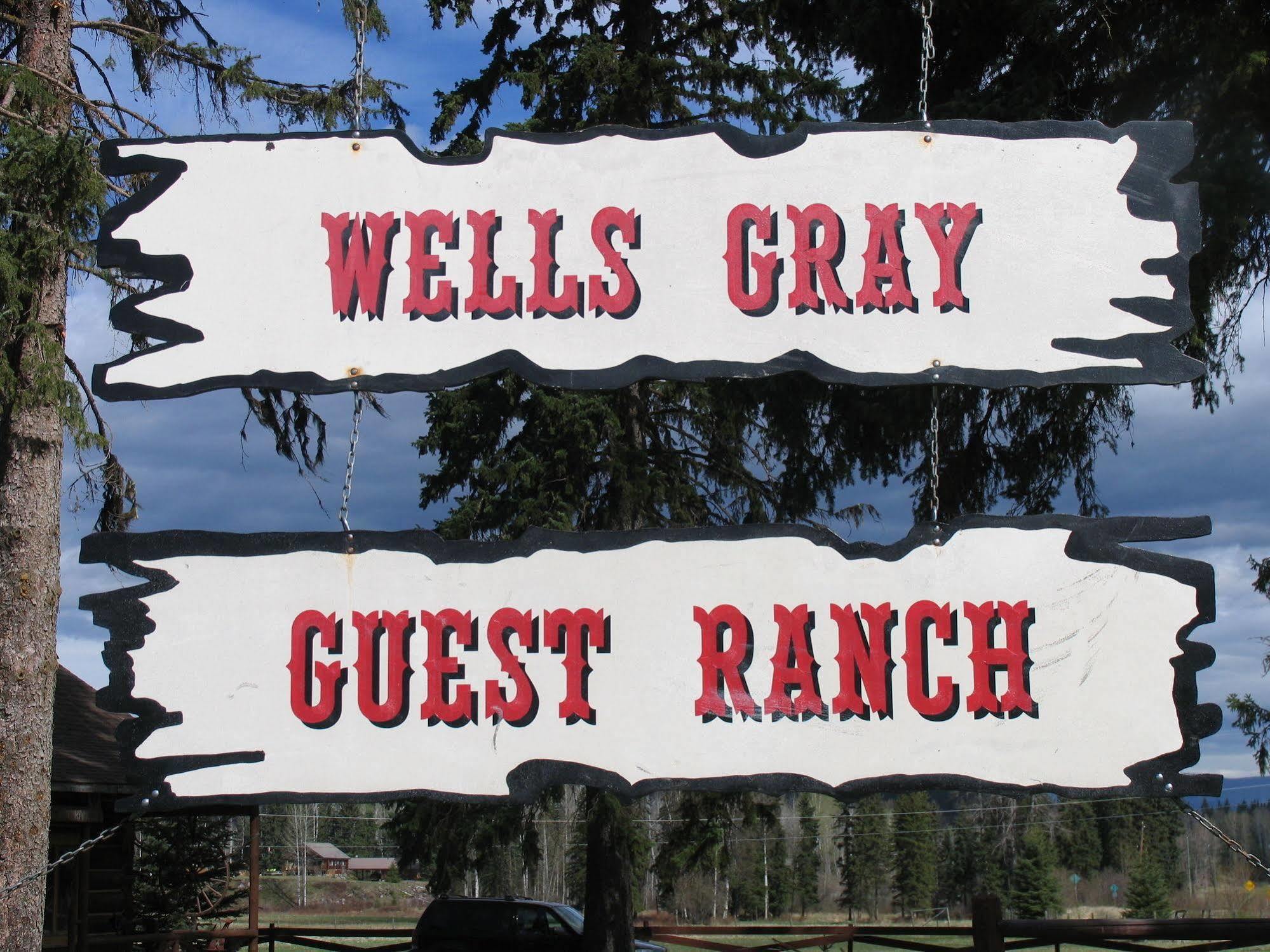 Wells Gray Guest Ranch Hotel Clearwater Exterior photo