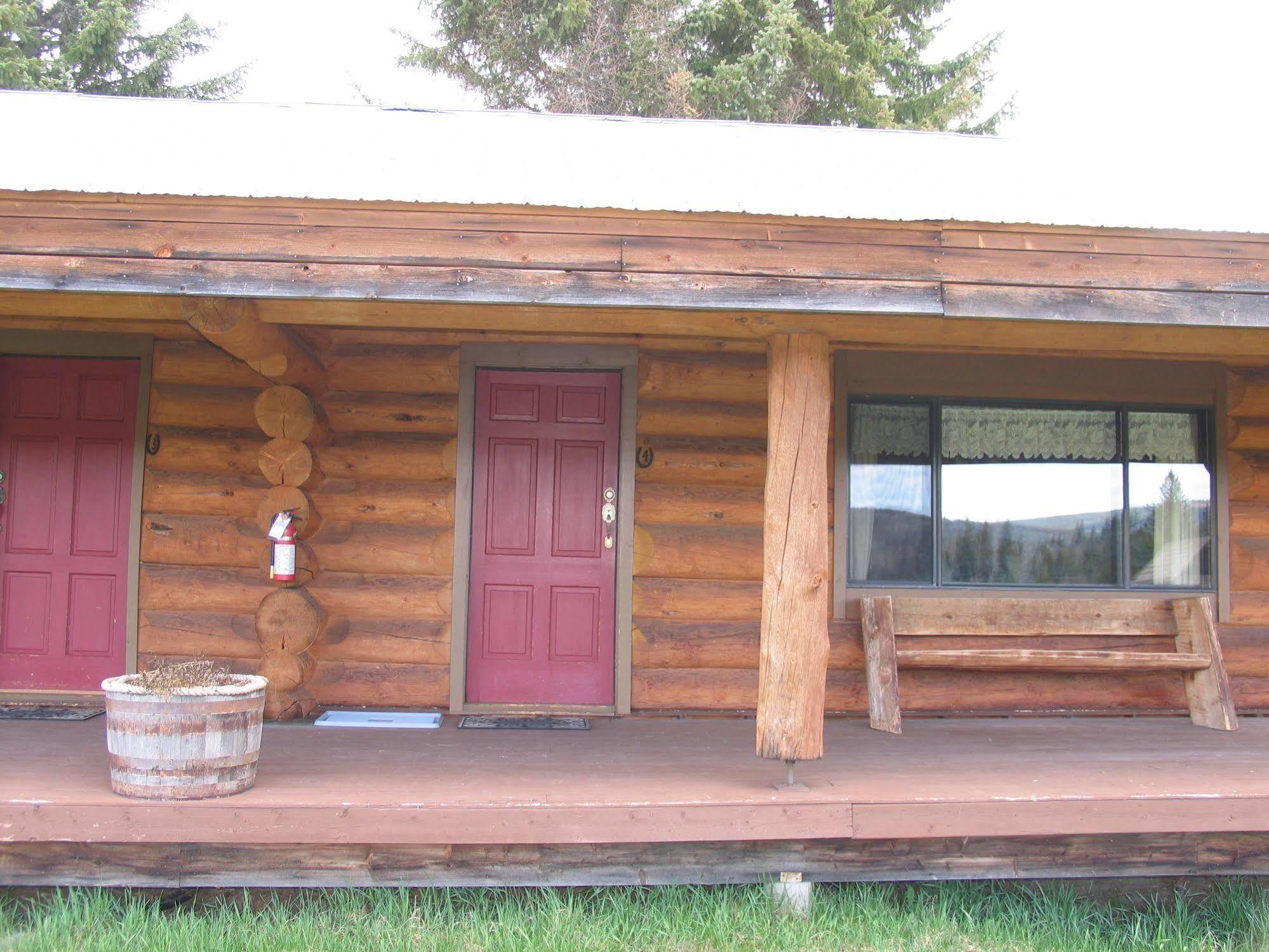 Wells Gray Guest Ranch Hotel Clearwater Exterior photo