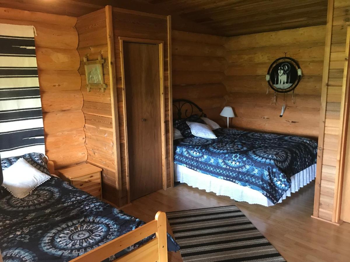Wells Gray Guest Ranch Hotel Clearwater Exterior photo
